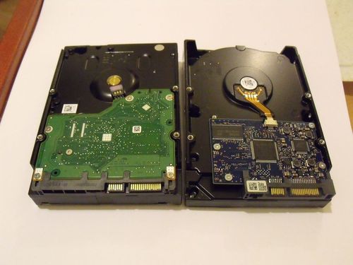 Hitachi HDS721010CLA332, Seagate ST31000528AS Barracuda