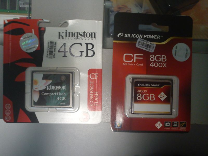 Kingston 4GB Compact Flash Card Retail (6,75 MB/sec) VS Silicon Power CF 8GB 400X