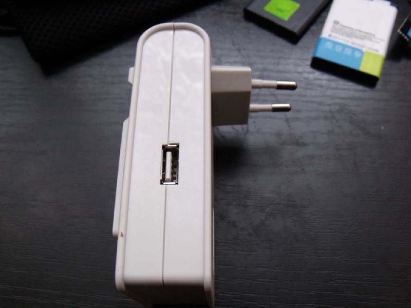 MOMAX U.Charger