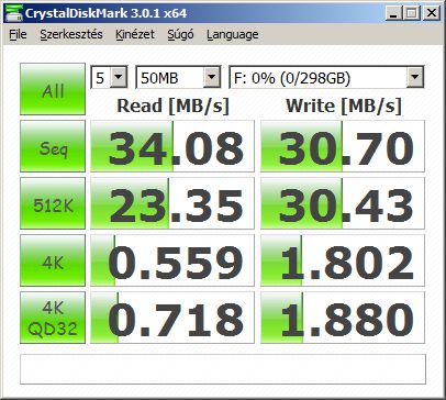 Samsung Portable M2 320 HDD Cyrstal Disk Mark
